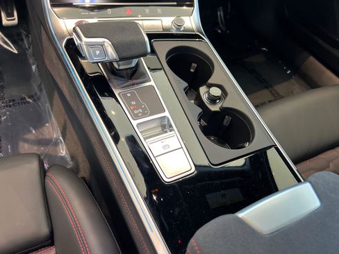 New 2025 Audi RS 6 performance image 24