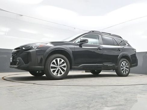 Used 2023 Subaru Outback Premium AWD/4WD image 43
