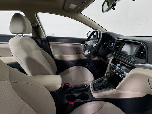 Used 2019 Hyundai Elantra Value Edition FWD image 28