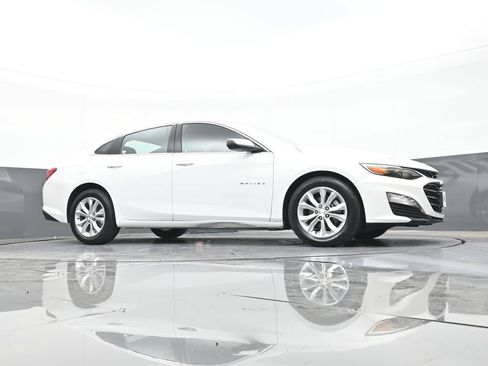 Used 2023 Chevrolet Malibu LT FWD image 40