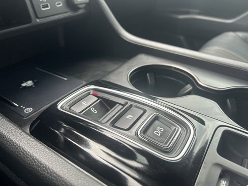 Used 2024 Honda Pilot EX-L image 16