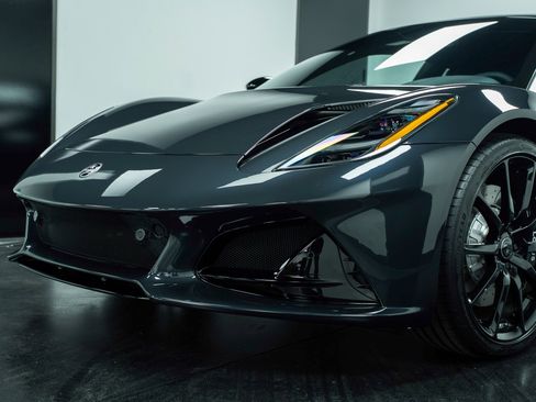 New 2025 Lotus Emira image 8