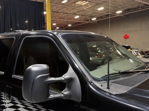 Used 2001 Ford Excursion Limited image 25