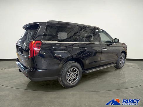 Used 2025 Ford Expedition Active AWD/4WD image 4