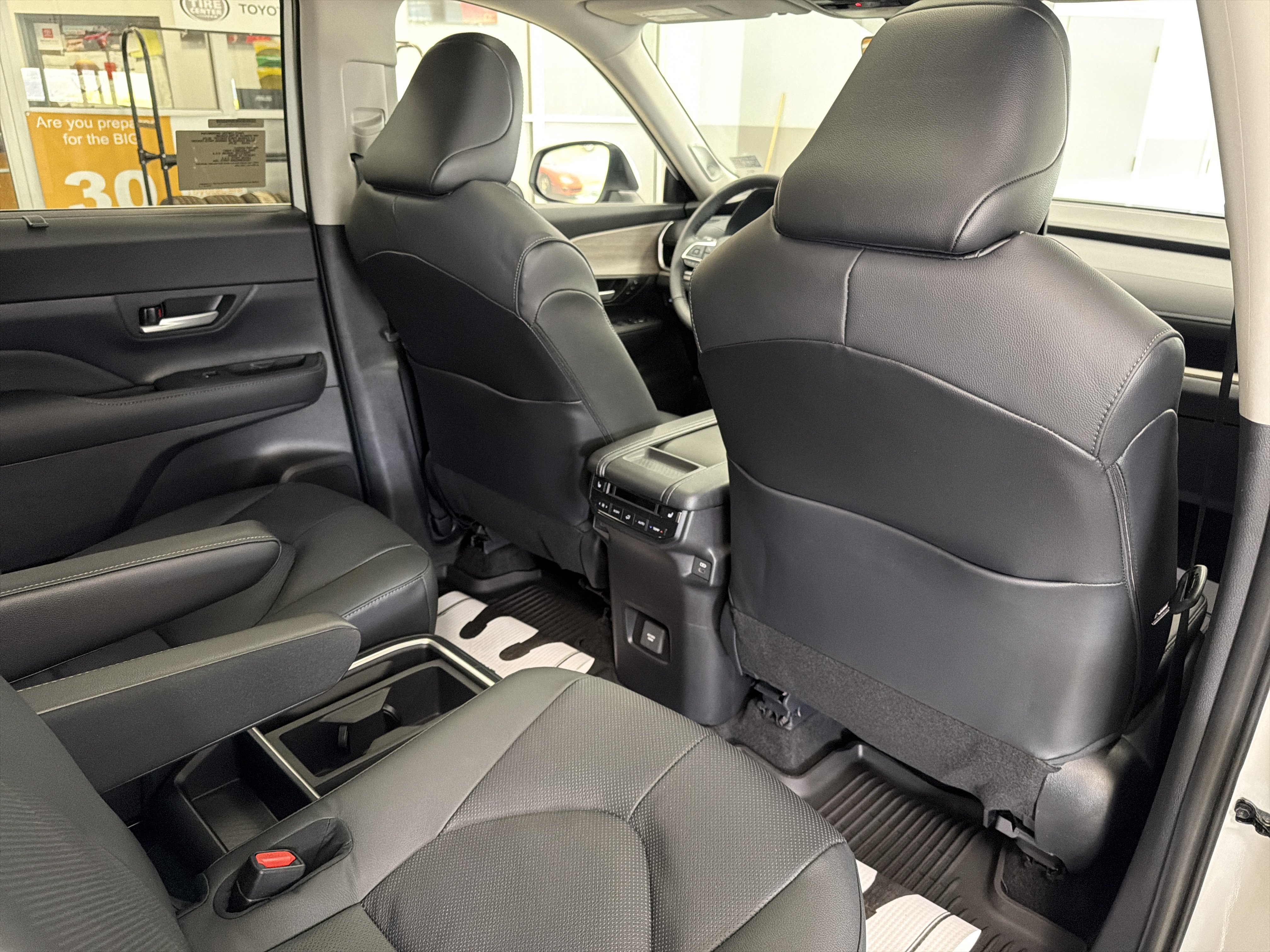 New 2026 Toyota Grand Highlander AWD image 32