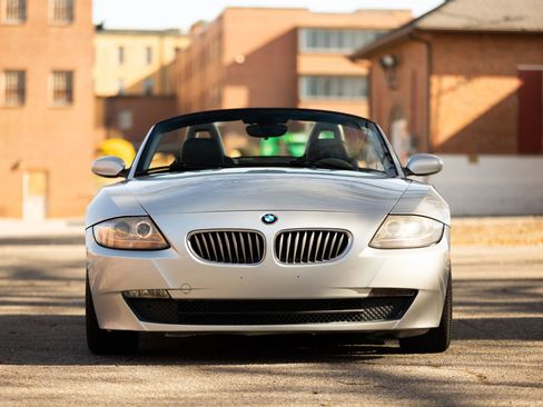 Used 2007 BMW Z4 3.0si image 4