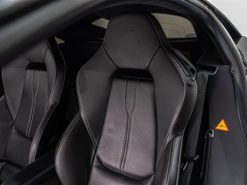 Used 2019 McLaren 570S Coupe RWD image 24