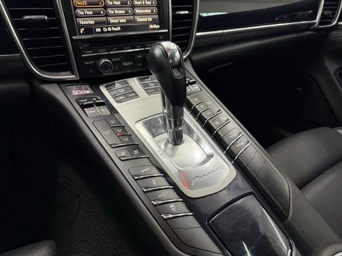 Used 2016 Porsche Panamera S image 26