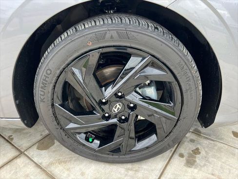 Certified 2026 Hyundai Elantra Sport FWD image 5