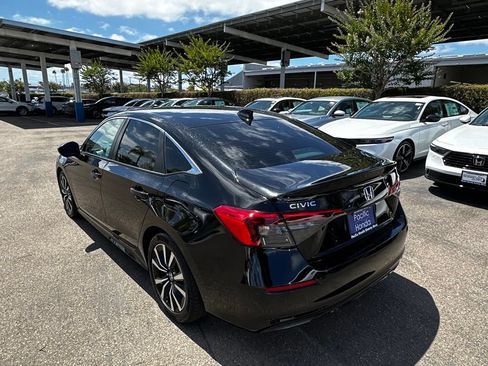 Used 2023 Honda Civic EX image 7