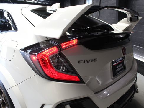 Used 2020 Honda Civic Type R image 17
