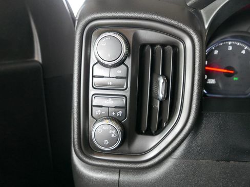 Used 2023 GMC Sierra 2500 Pro w/ Convenience Package image 15