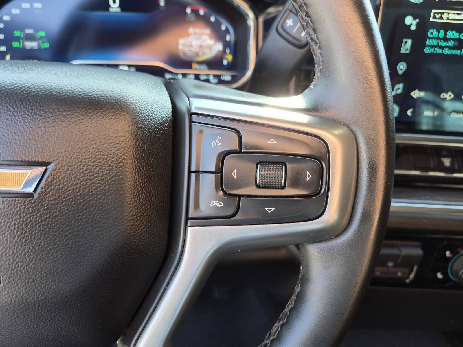 Used 2024 Chevrolet Silverado 2500 LTZ AWD/4WD image 27