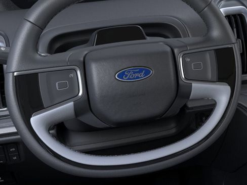 New 2025 Ford Expedition Platinum w/ Driver's Package image 12