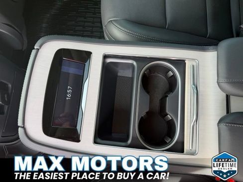 Used 2025 Lincoln Navigator Reserve AWD/4WD image 23