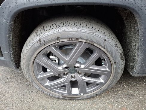 New 2025 Jeep Compass Limited w/ Sun & Sound Group image 2