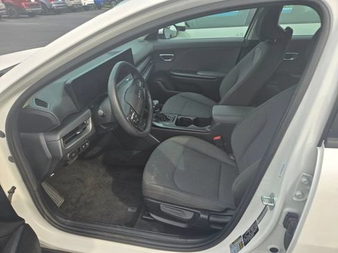 Used 2025 Kia K4 FWD image 6