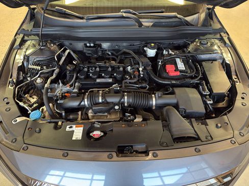 Used 2018 Honda Accord Sport image 30