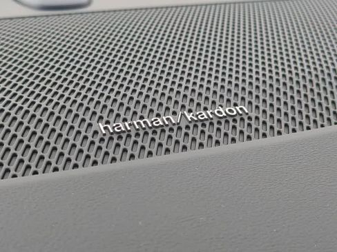 New 2026 Volvo XC90 B6 Plus w/ Protection Package Premier image 31