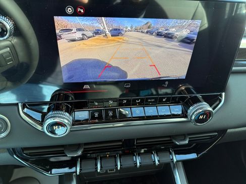 New 2026 GMC Canyon Elevation w/ Convenience Package image 17