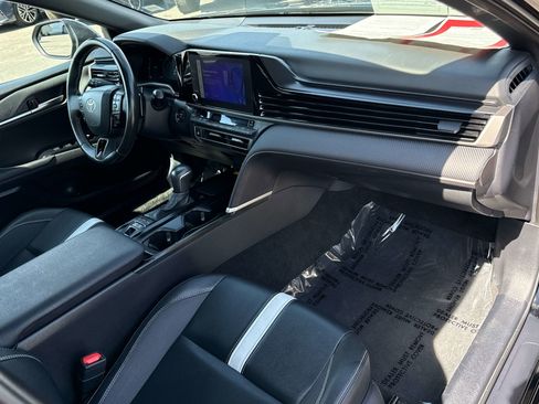 Used 2025 Toyota Camry SE FWD image 20