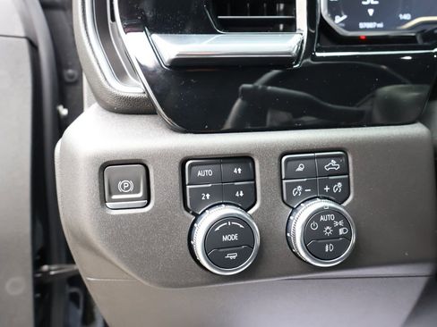 Used 2023 GMC Sierra 1500 Elevation w/ Elevation Premium Package AWD/4WD image 13