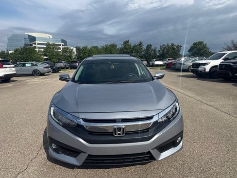 Used 2016 Honda Civic Touring image 15