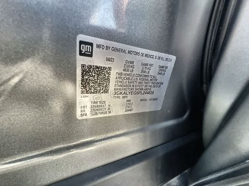 Used 2023 GMC Terrain AT4 image 32