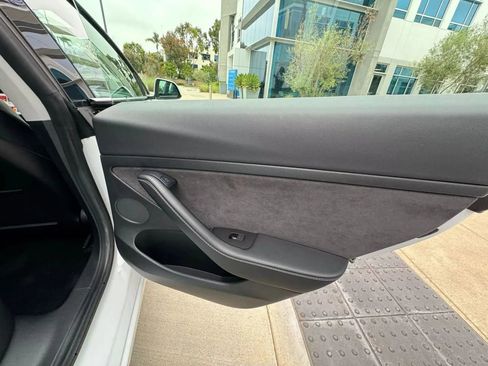 Used 2023 Tesla Model 3 Standard Range RWD image 19