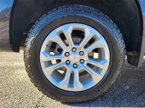 Used 2023 Chevrolet Silverado 1500 LTZ w/ LTZ Premium Package image 15