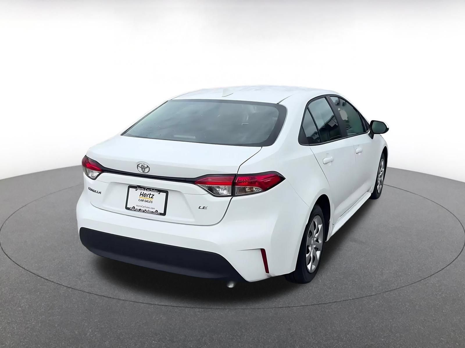 Used 2025 Toyota Corolla LE FWD image 12