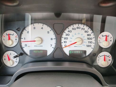 Used 2004 Dodge Ram 1500 Truck 4x4 Quad Cab image 13
