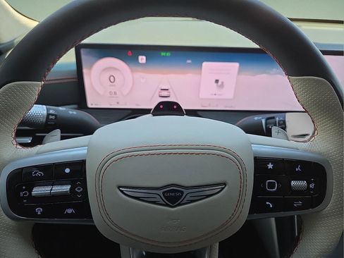 Used 2025 Genesis GV80 3.5T image 24