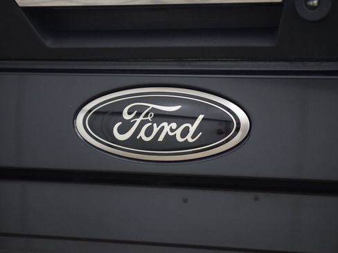 Used 2022 Ford F350 Lariat w/ Lariat Ultimate Package AWD/4WD image 21