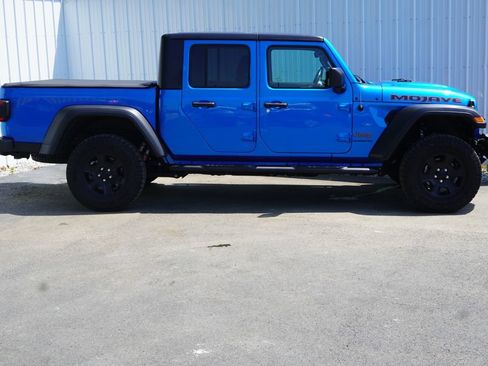 Used 2022 Jeep Gladiator Mojave w/ Cold Weather Group AWD/4WD image 2