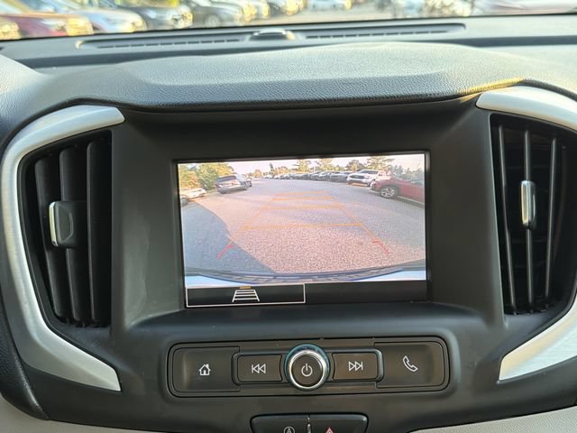Used 2022 GMC Terrain SLE FWD image 27