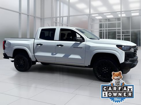 Used 2026 Chevrolet Colorado W/T w/ WT Custom Package RWD image 8
