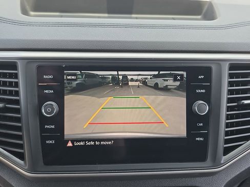 Used 2020 Volkswagen Atlas Cross Sport SE AWD/4WD image 25
