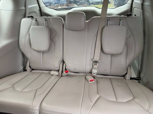 Used 2021 Chrysler Voyager Lxi image 20