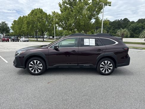 Used 2025 Subaru Outback Limited AWD/4WD image 6