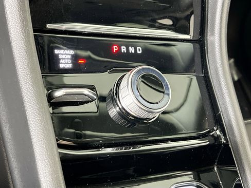 Used 2023 Jeep Grand Cherokee Limited image 17