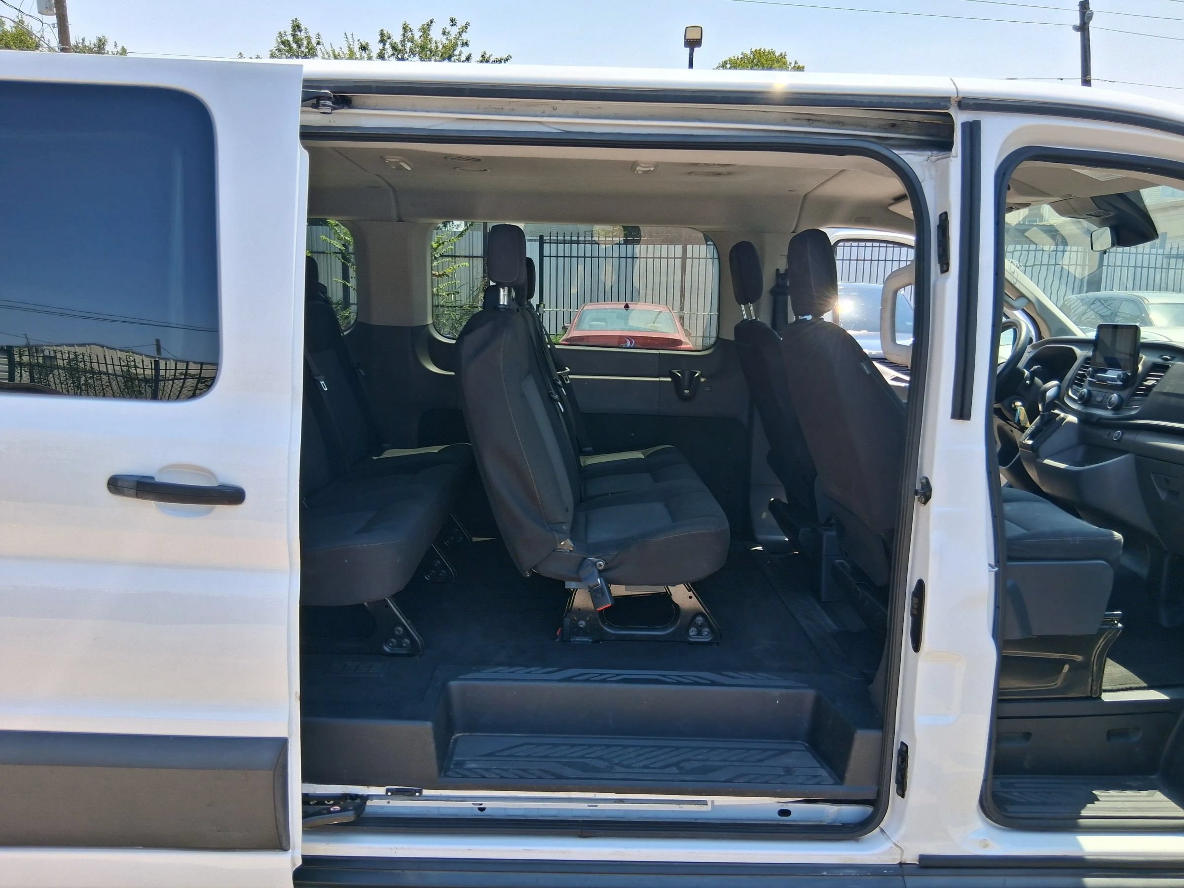 Used 2020 Ford Transit 150 XL RWD image 29