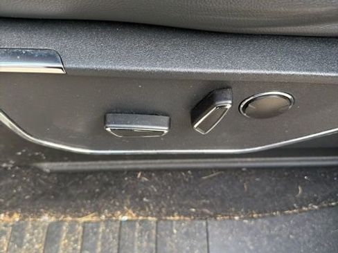 Used 2023 Ford F150 Lariat w/ Equipment Group 502A High image 10