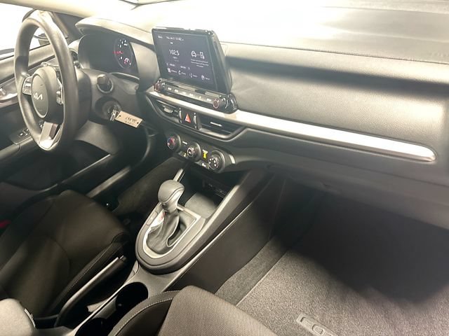 Certified 2024 Kia Forte LXS w/ LXS Technology Package FWD image 27