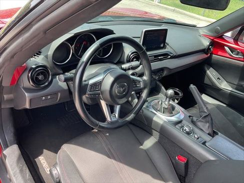 Used 2016 MAZDA MX-5 Miata Club RWD image 21
