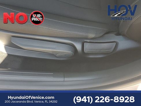 Certified 2025 Hyundai Elantra Sport FWD image 22