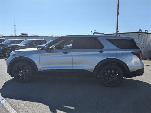 Certified 2021 Ford Explorer ST w/ Equipment Group 401A image 6