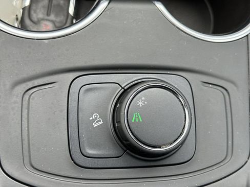 Used 2019 GMC Terrain SLE FWD image 33