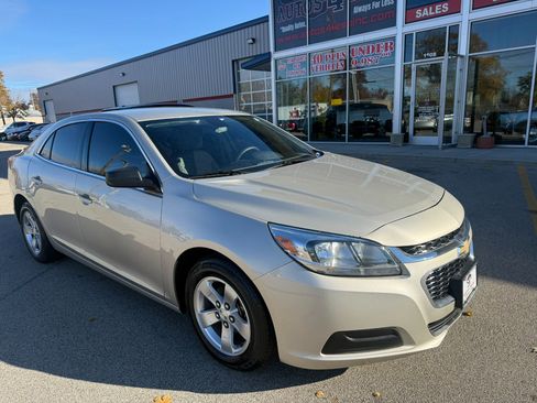 Used 2016 Chevrolet Malibu LS image 3