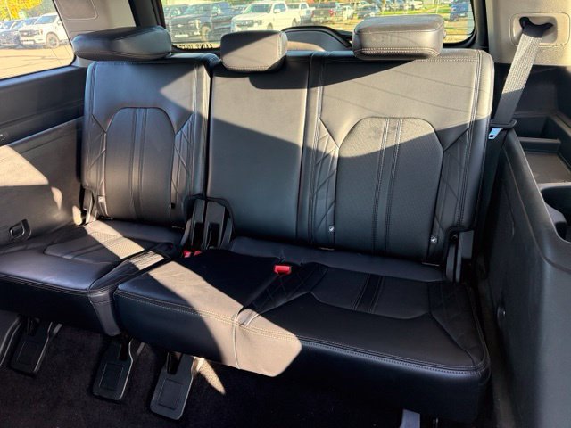 Used 2019 Ford Expedition Platinum AWD/4WD image 14